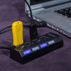 13879-Hub USB com 4 Entradas