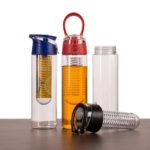 13764-Squeeze Plástico 700ml com Infusor