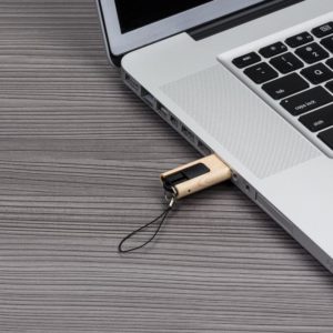 00035-4GB-Pen Drive Retrátil Madeira 4GB
